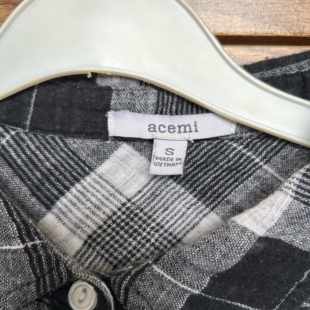 Plaid flannel - Picture 3 of 4